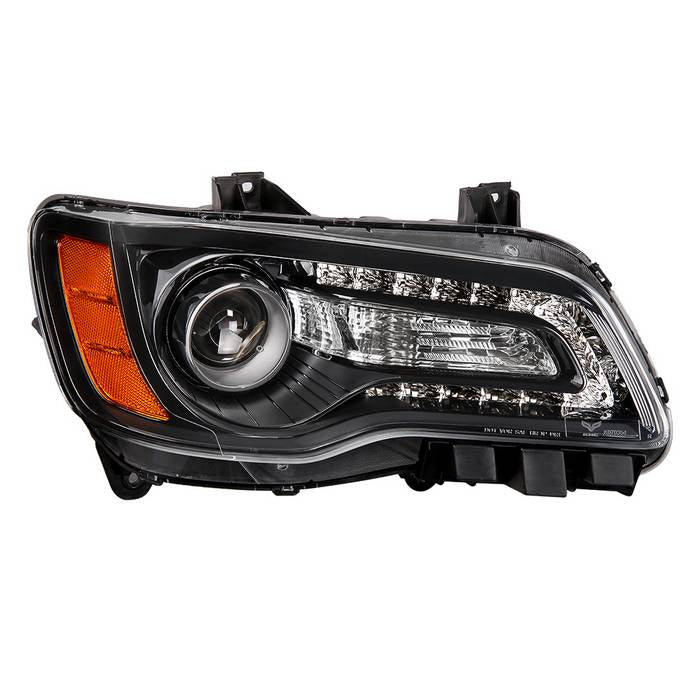 ( OE ) Chrysler 300 Halogen Only 2011-2014 (Won‘t Fit HID Models ) Black Bezel Passenger Side Headlight -OEM Left