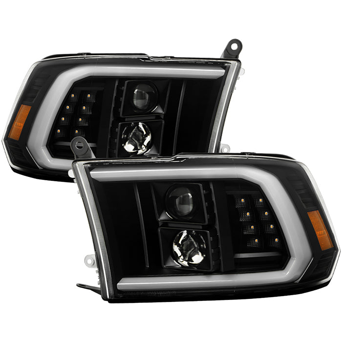 ( xTune ) Dodge Ram 09-18 1500~3500 LED DRL / Halogen Projector Headlights - Low Beam-H7(Included) ; High Beam-H7(Included) ; Signal-LED - Black